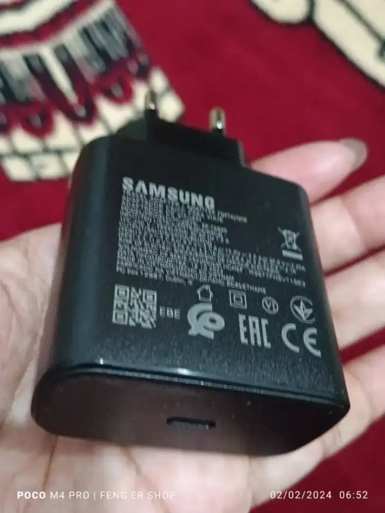 Charger Samsung 45watt ( SUPER FAST CHARGING )