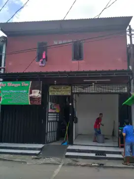 DI SEWAKAN KIOS PINGGIR JALAN