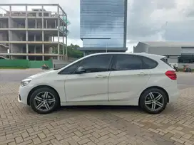 BMW 218i 2015 Bensin