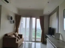 Kamar apartemen with living room for rent daily monthly at cikarqng