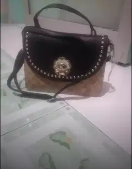 Tas Wanita selempang