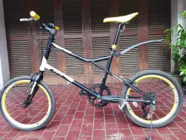 Minivelo viva zero 26 orisinil (bukan rakitan)