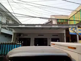 Kanopi baja ringan