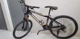 Sepeda gunung pasific missoni 1.0 shimano ukuran 26