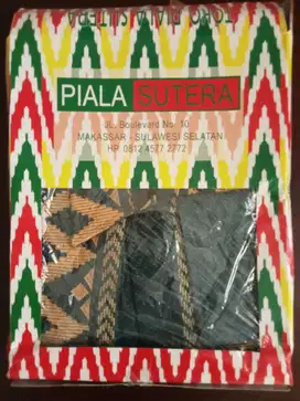 Kemeja Bahan Sutera Khas Makassar