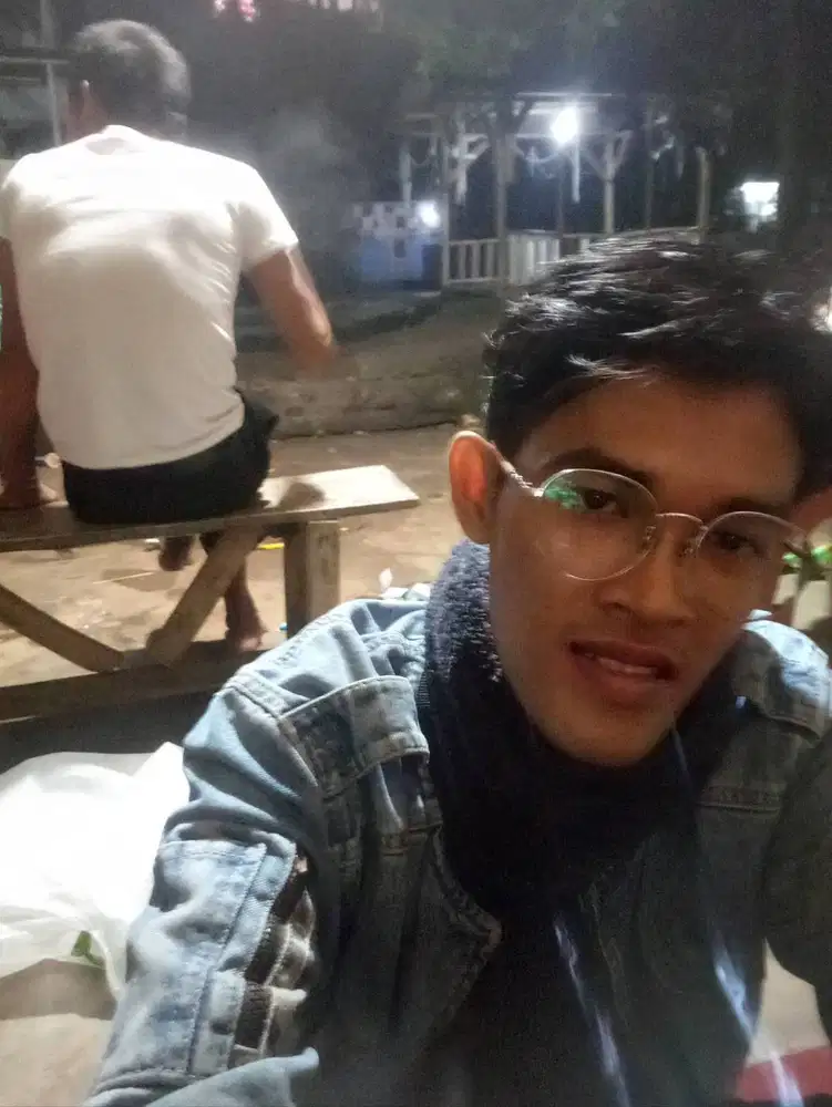 Butuh Pekerjaan Staff Gudang, Admin, Operator Produksi