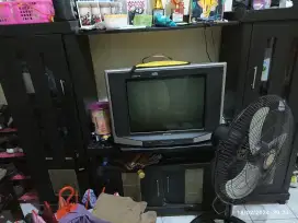 Lemari Buffet 250rb aja TV nya udh laku ya