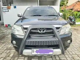 Toyota Fortuner 2005 2.7G Luxury A/T