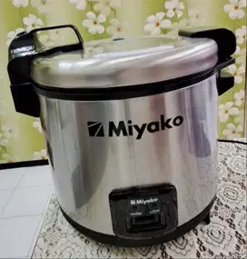 MIYAKO RICE COOKER 6.0L. KONDISI BARU