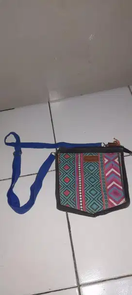 Tas Levis Etnik