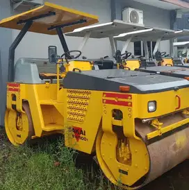 Jual Tandem Roller Sakai SW500 ex Import