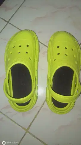 crocs conon6 tanpa jibits