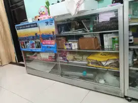 Di jual etalase untuk usaha 1 meter sampai 2 meter