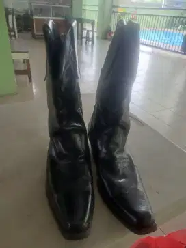 Sepatu boot Cowboy