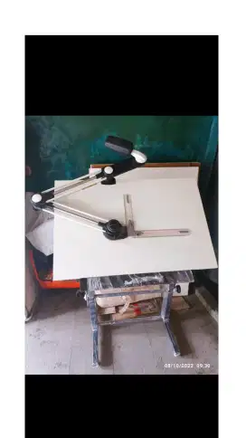 Meja gambar arsitek