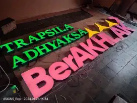 Produksi langsung Huruf Timbul Costum