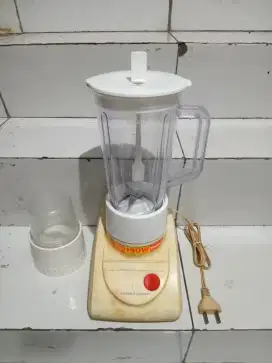 Blender 3 in 1 Merk National Warna Putih (Plastik)