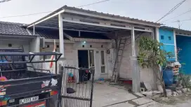 Kanopi baja ringan