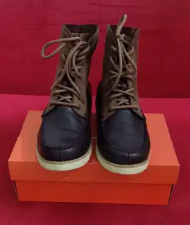 Sepatu Caterpillar boot size 40 Made in Camboja ( prelove )Nego