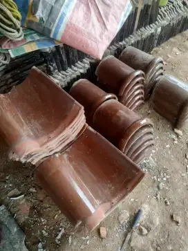 Genteng bekas berbagai merek dan model