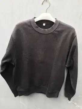 Sweater Hitam Pria