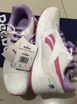 sepatu Reebok BTS Mang