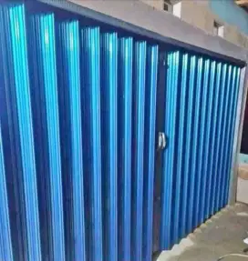 Folding gate rolling door