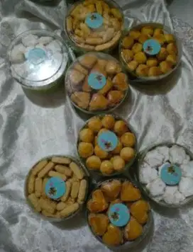 Aneka kue kering