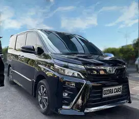 Toyota Voxy 2018