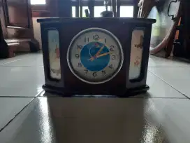 Jam Meja Kayu Jadoel Lawas