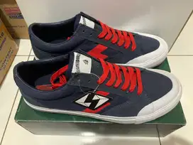 Sepatu Saint Barkley New Broxburn Navy Red Suede Canvas No. 45