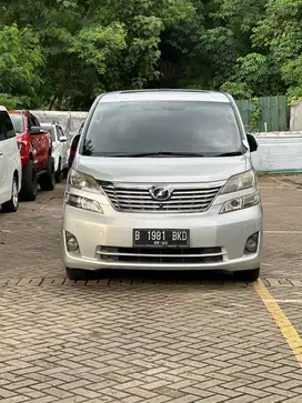 Toyota Vellfire 2.4 V 2010