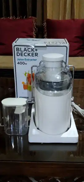 Juice Extractor Black + Decker juicer JE400 - B1