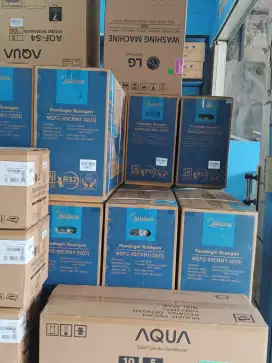 PROMO!! AC MIDEA 1/2PK + pasang