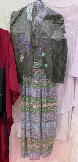 Baju muslim hijau anak perempuan