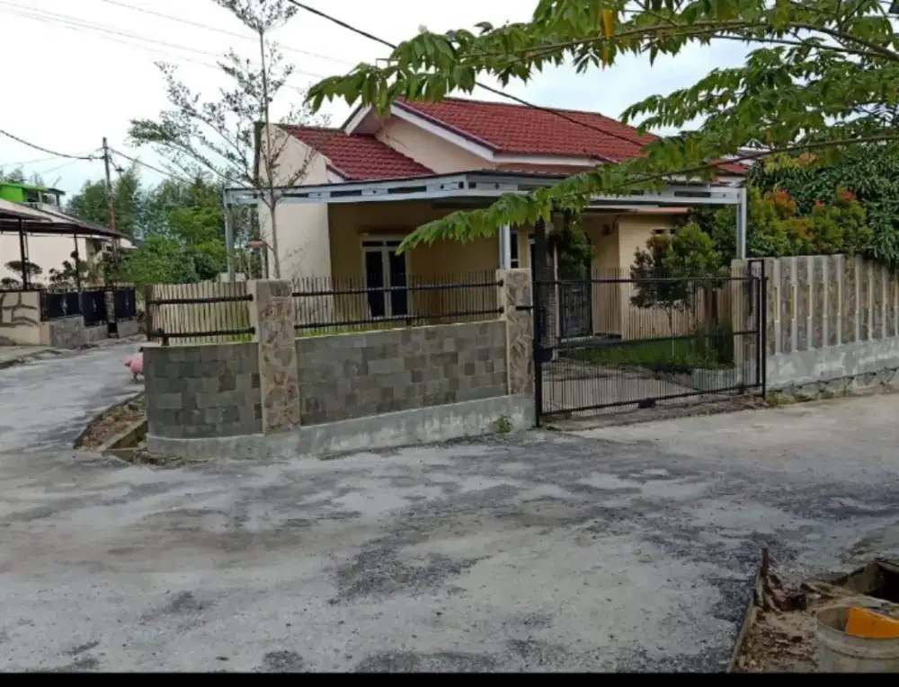 Disewakan Rumah Tengah Kota Dekat Bandara dan Kampus