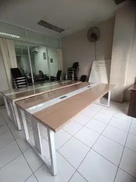 Meja kerja kantor - meja sekat kantor