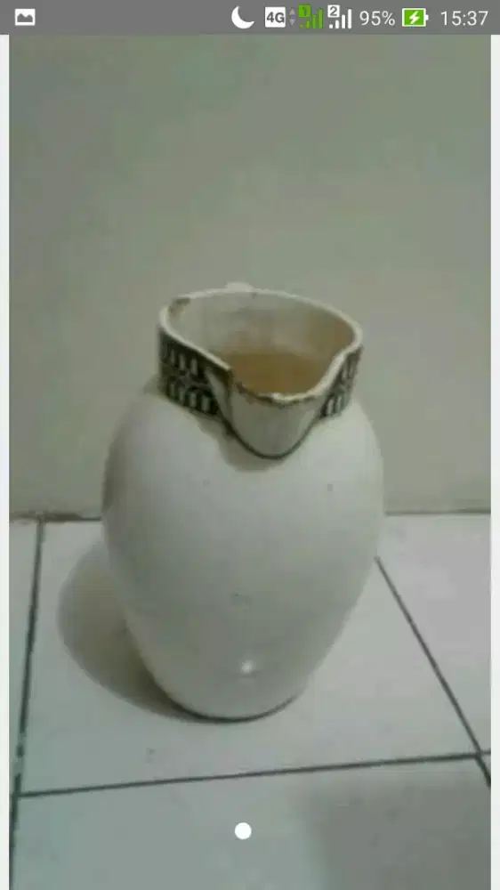 Guci Cina Lawasan