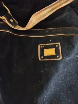 Tas baju anna sui
