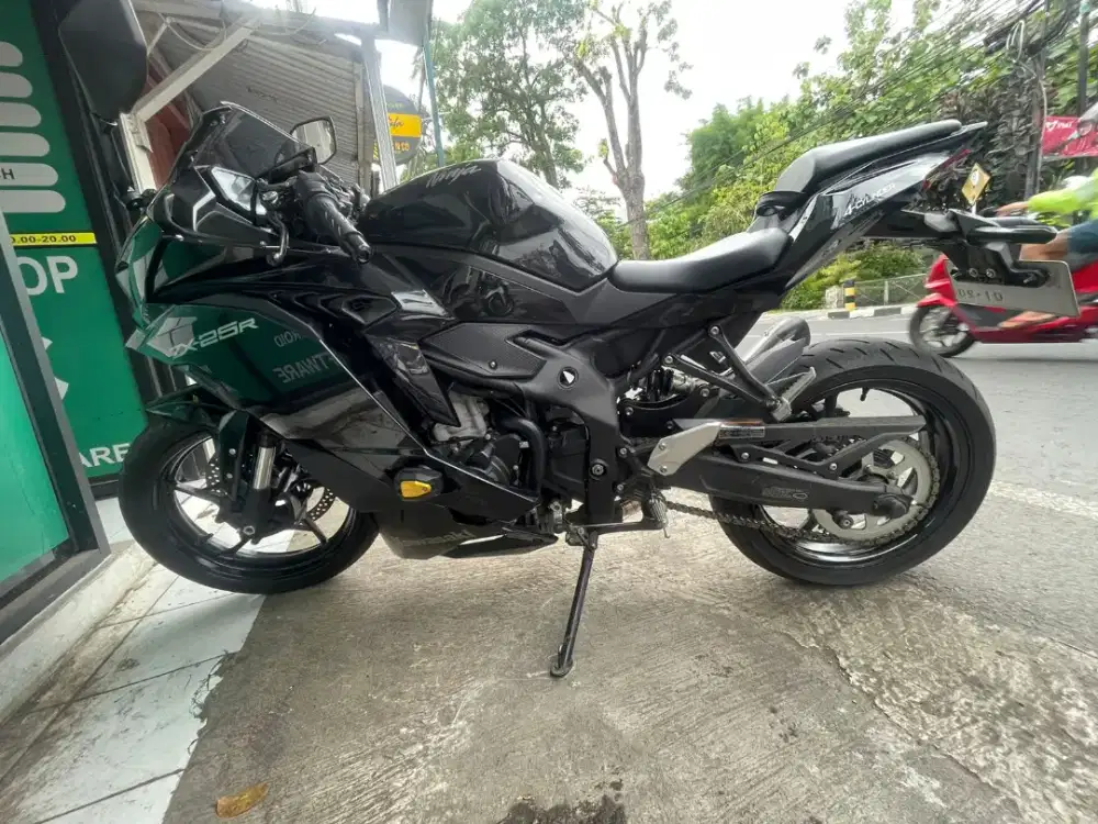 Kawasaki ZX25R 2023 zx 25r