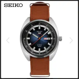 Seiko original limited edition SRPB21J1 not green but blue dial