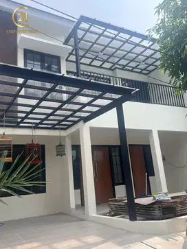 Dijual rumah full Renovasiminimalis di Graha Bintaro Jaya 9 dekat tol