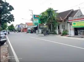 Rumah jalan setia budi 243Mt, Ld 14Mt, dekat RS brayat, solo