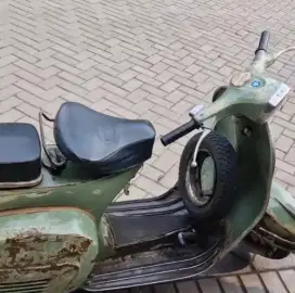 Vespa super 78. Hijau cat ori. BPKB STNK lengkap. Akur