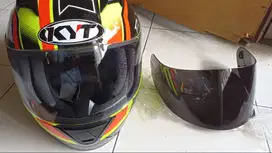 Helm KYT R10 Super Fluo Orange + Dark Visor Ori KYT