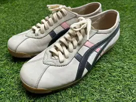 SEPATU ONITSUKA LIMITED EDITION