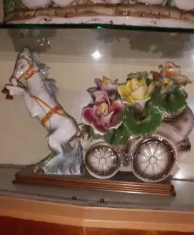 VINTAGE Capodimonte Horse Kuda Besar
