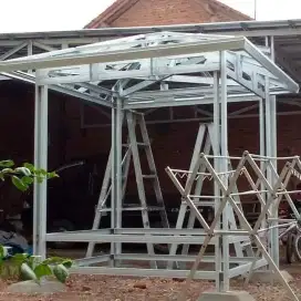 Rangka atap baja ringan