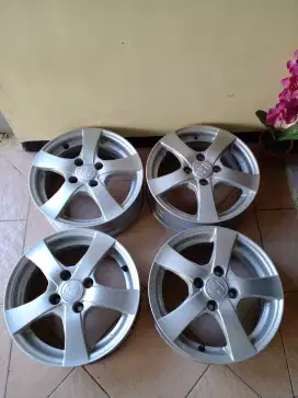 Velg set oem Brio rare dan 1 Sigra