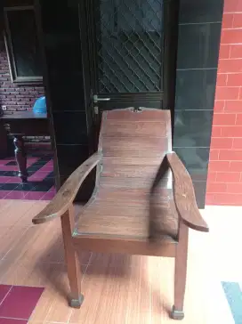 KURSI SANTAI KAYU
